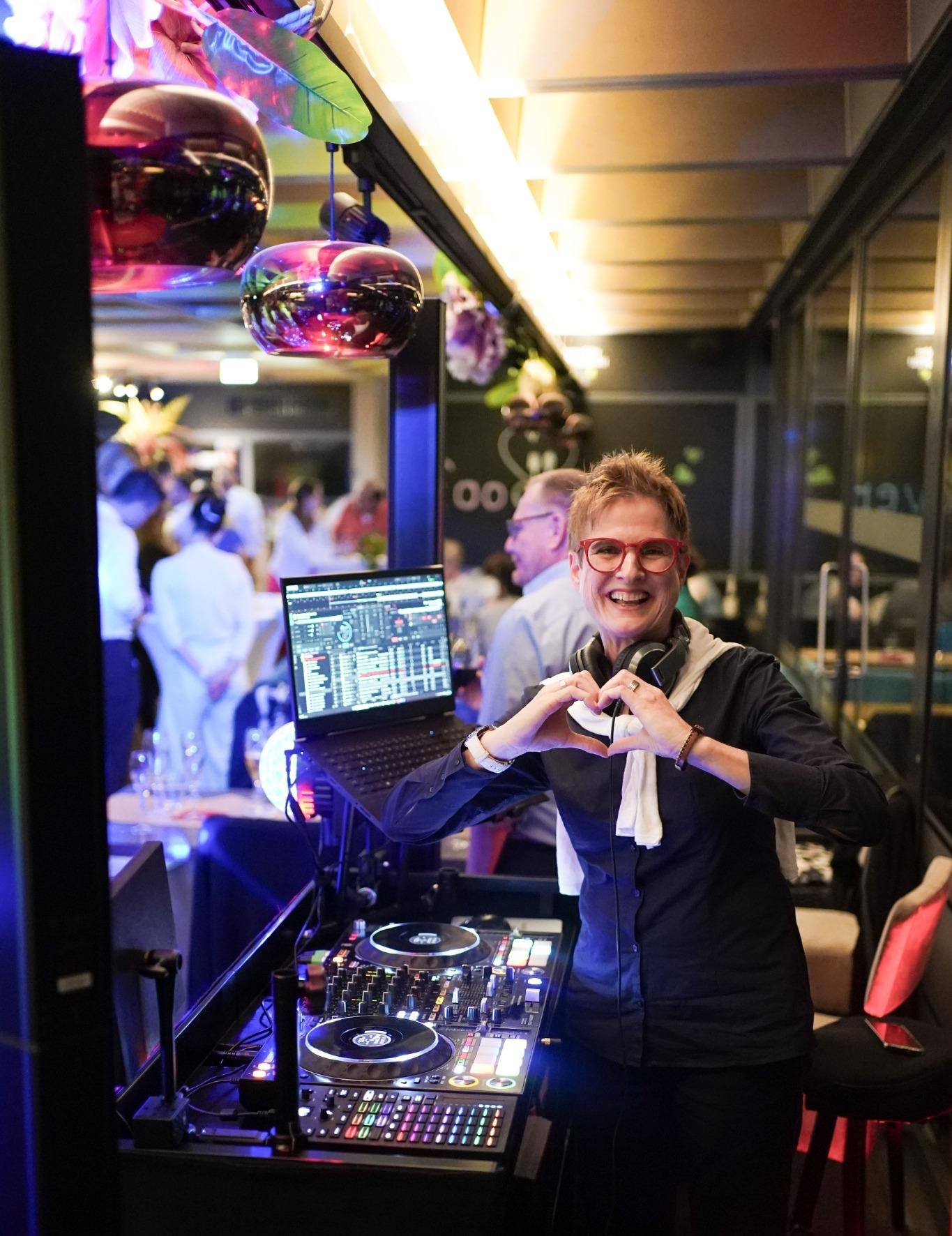 DJane Margerie Spaß bei der Musik